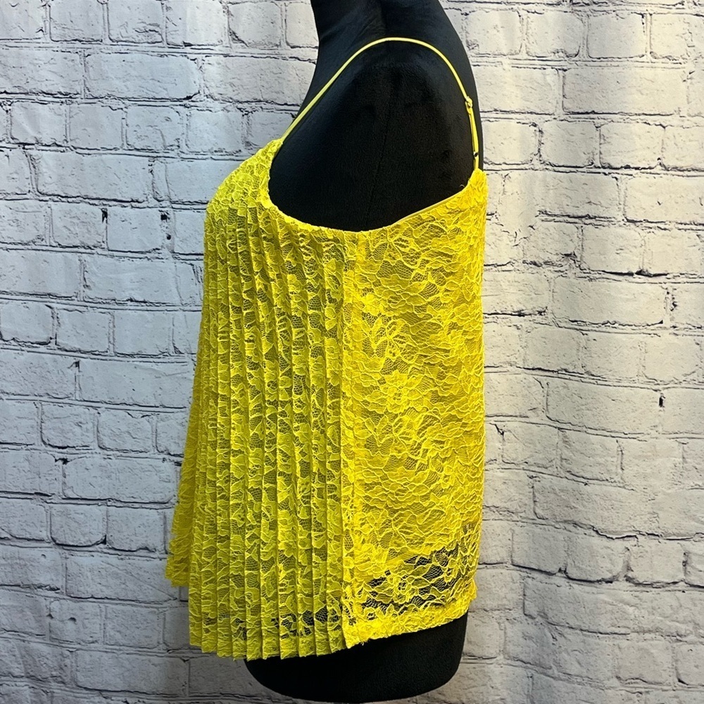 Ann Taylor Yellow Lace Overlay Pleated Front Spaghetti Strap Lined Top sz XS NWT - Picture 2 of 11